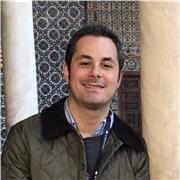 Profesor en el área de derecho